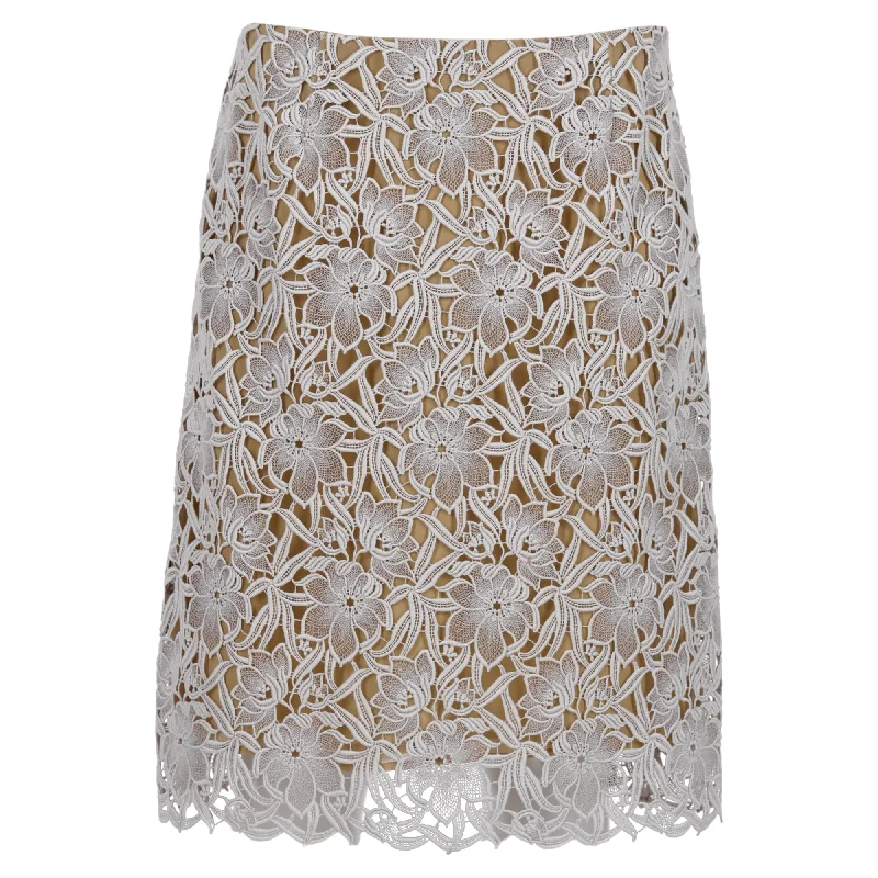 Luxury Women's Clothing Burberry Knee Length Lace Skirt in White Cotton