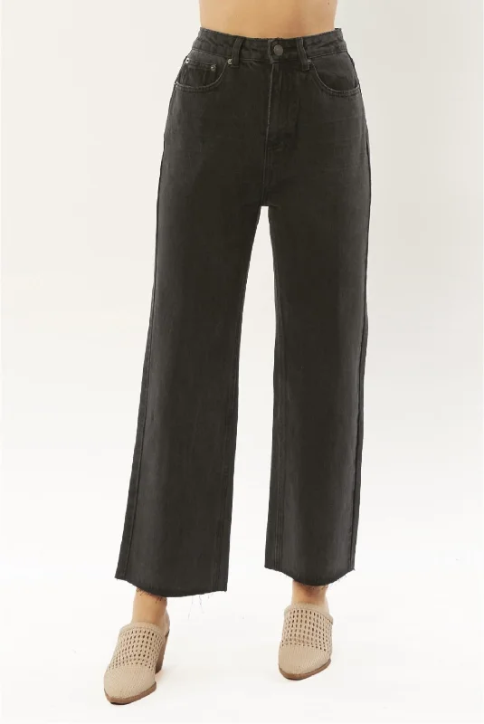 Online Boutiques Best Gabi Crop Flare Denim Pant In Washed Black