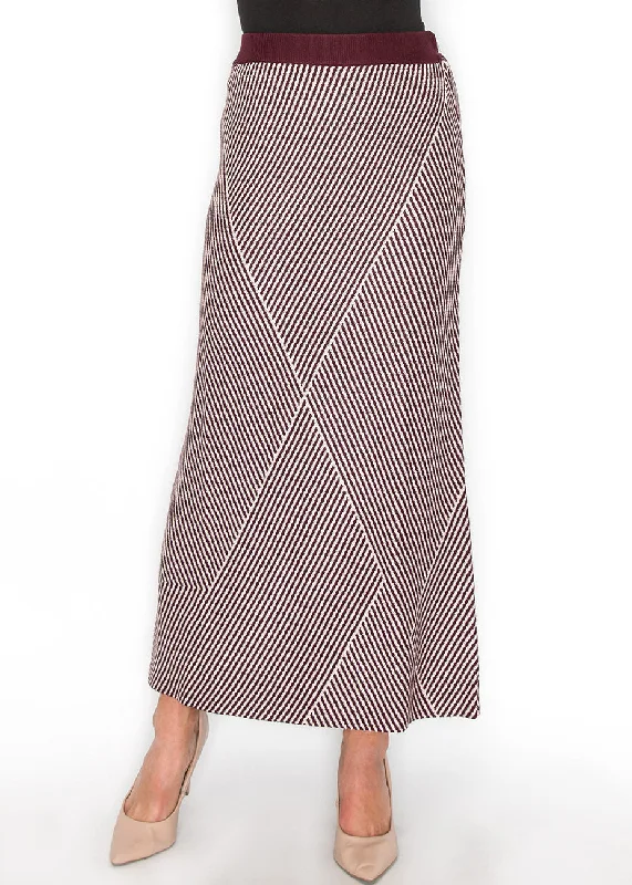 Women's Activewear Outfit Burgundy & White Patterned Maxi Skirt