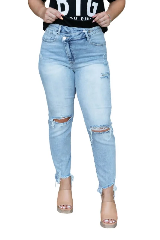 Holiday Special Offers Crossover Girlfriend Jeans In Light Wash