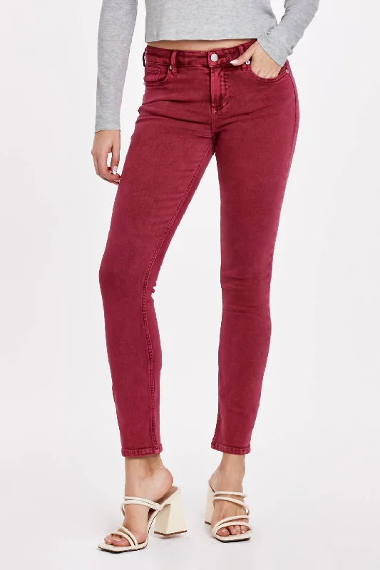 Stylish Women's Outfit Blaire High Rise Slim Straight Jean In Ruby Falls